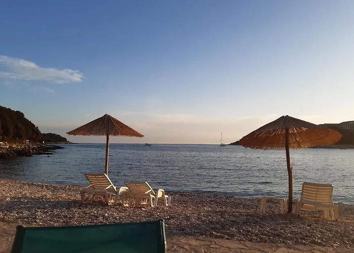 Pjescana Uvala App. Tea Apartmán *