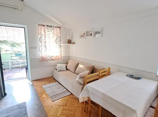 Pjescana Uvala App. Tea 公寓